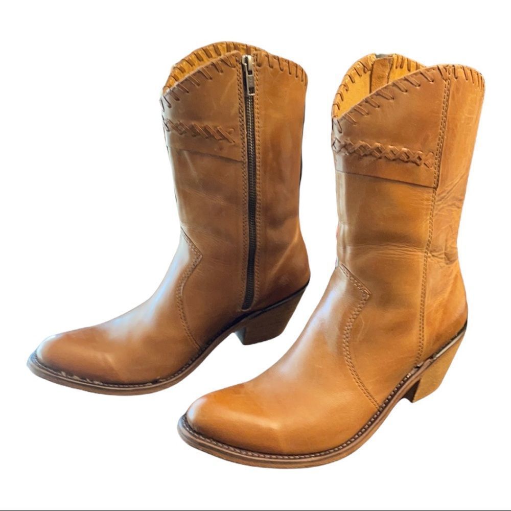 Old West Leather WOMEN'S TAN CROSS STITCH COWGIRL BOOTS - ROUND TOE